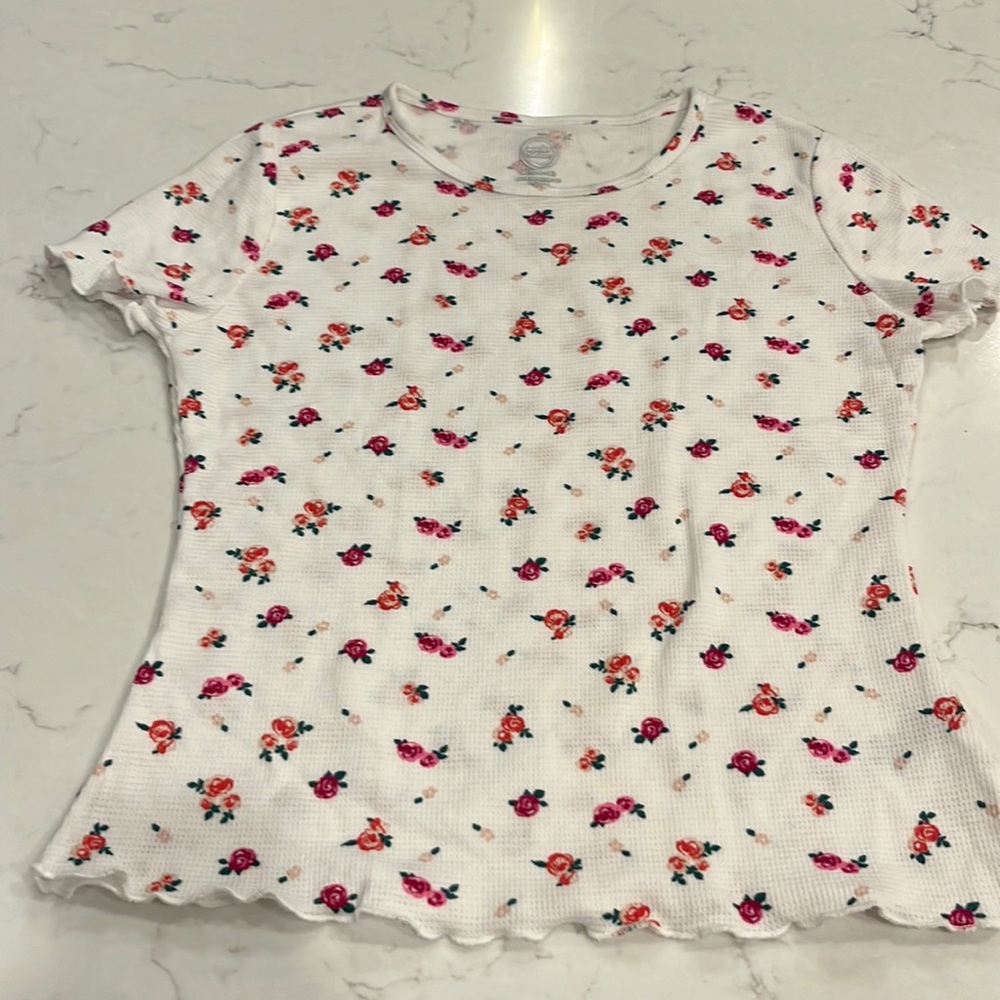 NWOT Wonder Nation Cute Flower Top